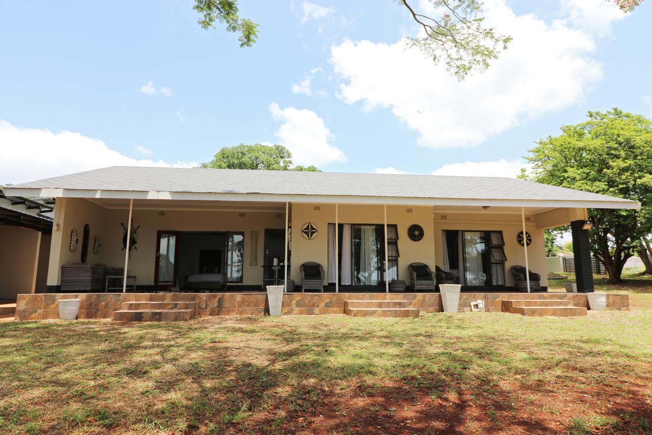 Msitu Kwetu Lodge & Safaris Hluhluwe Luaran gambar